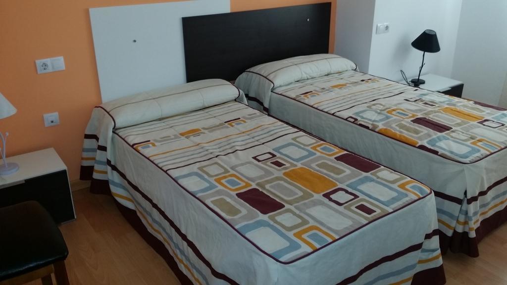 Hotel Meson El Numero Uno Antequera Room photo