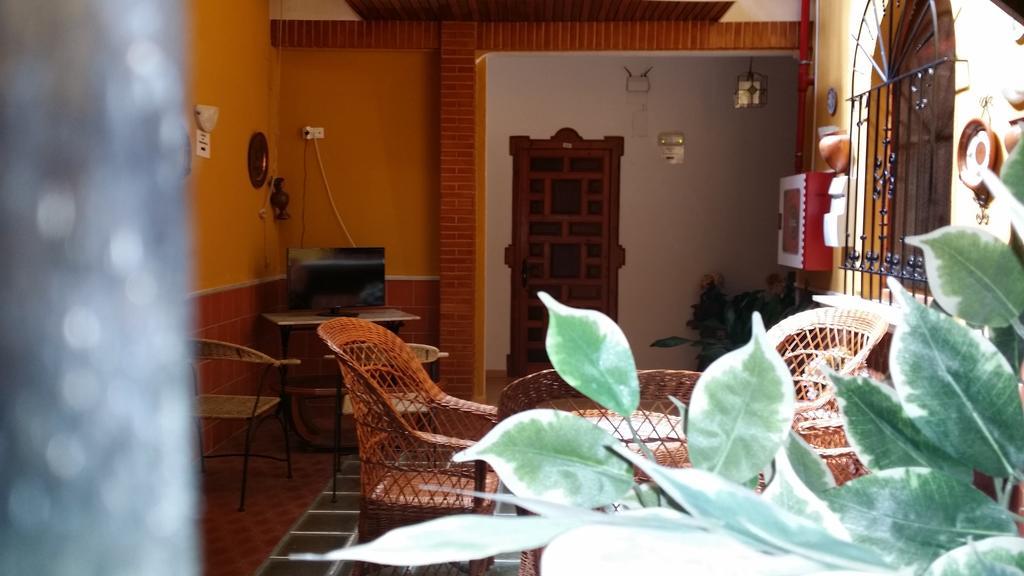 Hotel Meson El Numero Uno Antequera Exterior photo